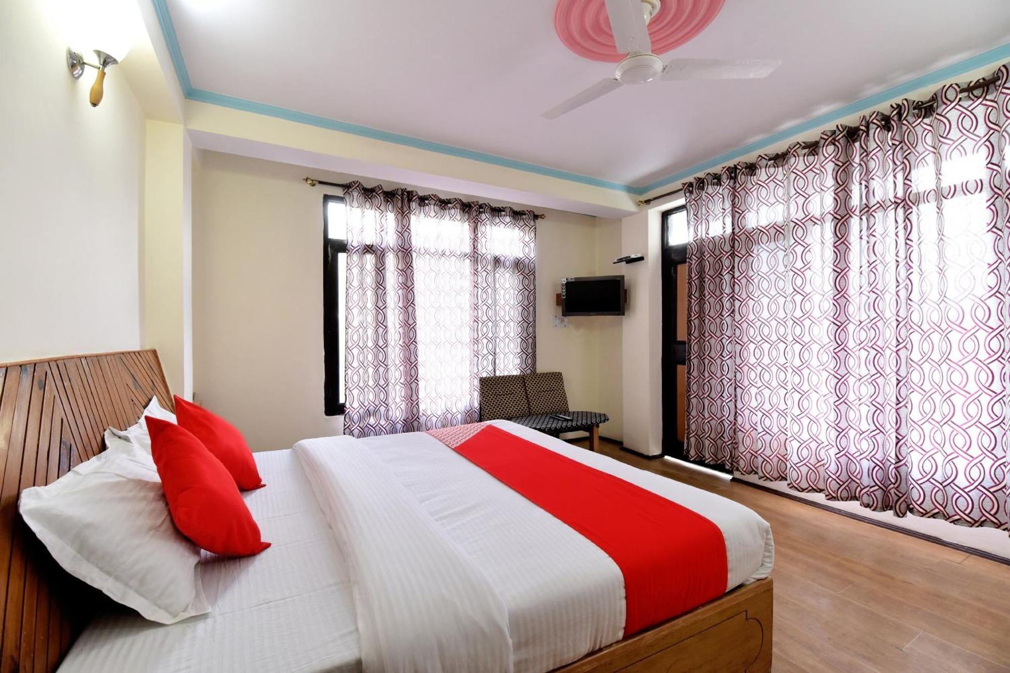Oyo Hill View Hotel Manali  Exterior photo